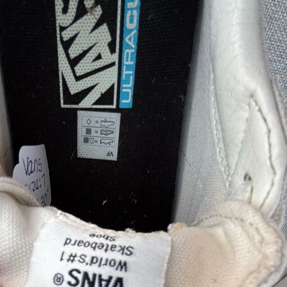 Vans White and Black Old Skool Sneakers - Picture 3 of 9